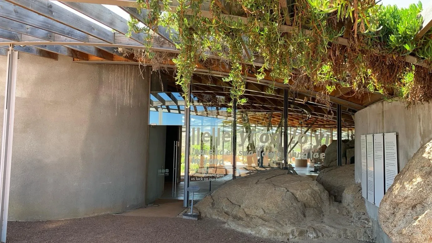 West Coast Seafood Journey: Lobster, Lagoons & Fishing Villages 3